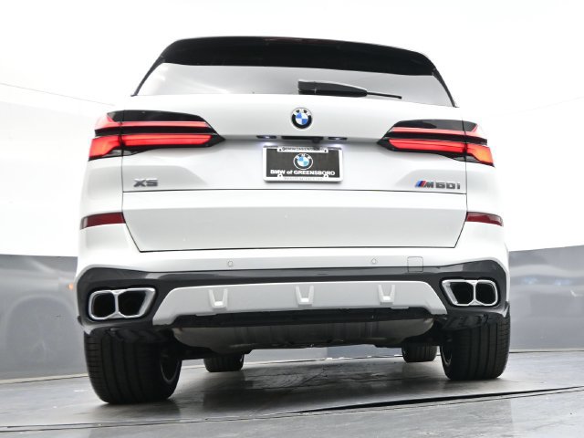 Used 2025 BMW X5 M60i AWD/4WD image 35