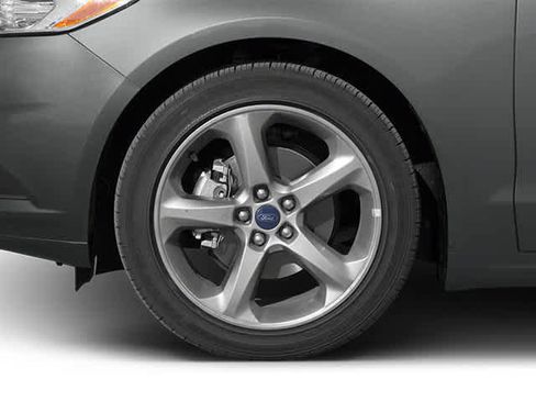 Used 2014 Ford Fusion SE w/ Equipment Group 202A FWD image 13
