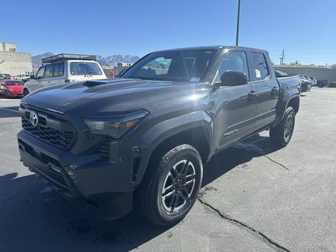 New 2025 Toyota Tacoma TRD Sport image 2