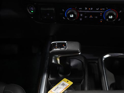 Used 2022 Chevrolet Silverado 1500 RST w/ RST All Star Premium Package AWD/4WD image 17