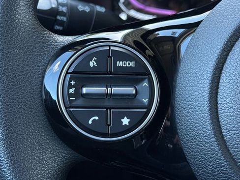 Used 2023 Kia Soul S image 28