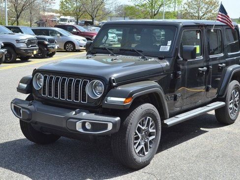 New 2025 Jeep Wrangler Sahara image 4