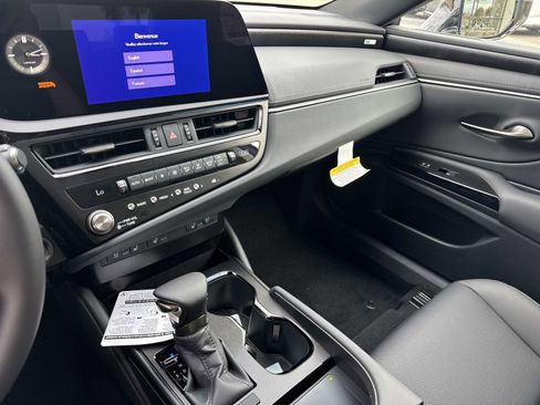New 2025 Lexus ES 350 w/ Premium Package image 24