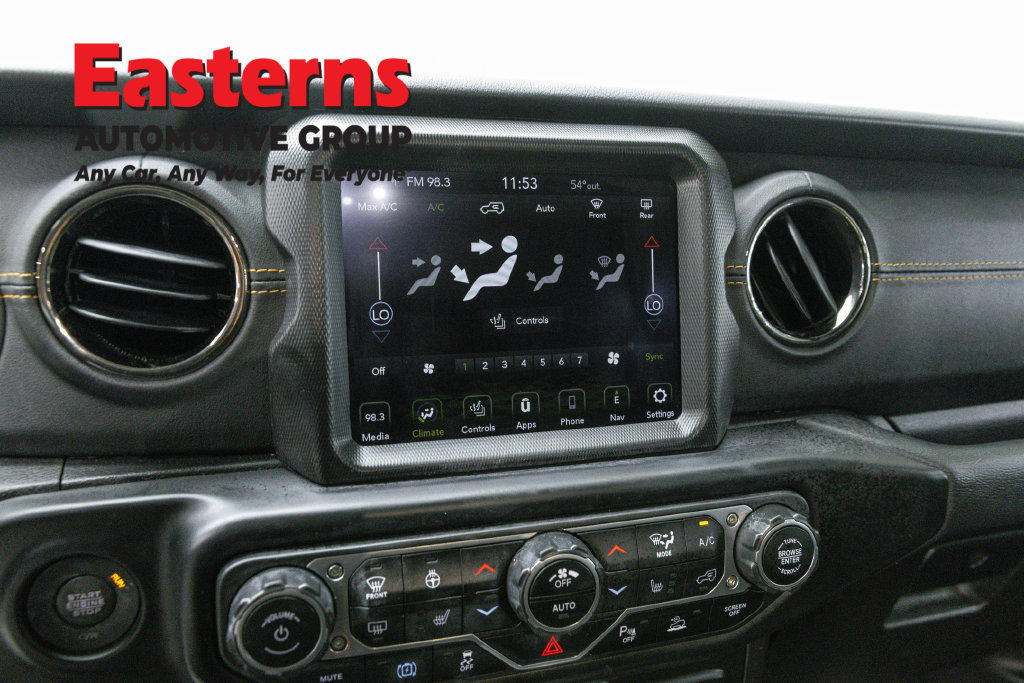 Used 2023 Jeep Wrangler Unlimited Sahara AWD/4WD image 20