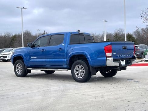 Used 2017 Toyota Tacoma SR5 image 4