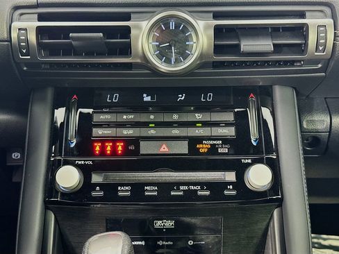 Used 2022 Lexus IS 350 F Sport image 39