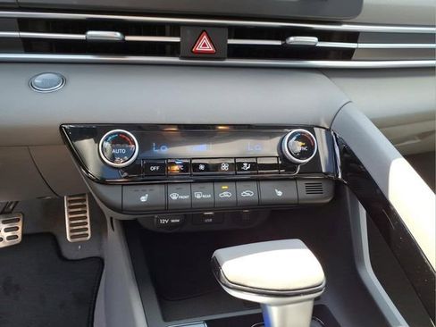 New 2026 Hyundai Elantra SEL Sport FWD image 22