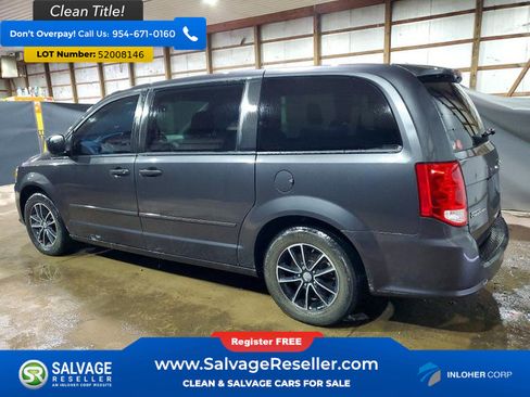 Used 2017 Dodge Grand Caravan SE FWD image 3