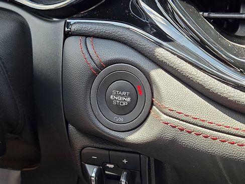 Used 2025 Dodge Durango GT AWD/4WD image 32