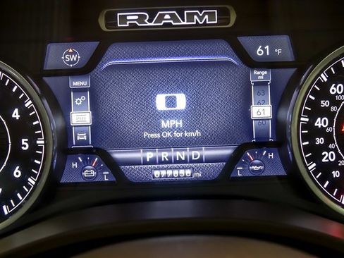 Used 2019 RAM 1500 Laramie image 16