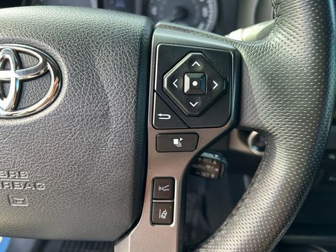 Used 2019 Toyota Tacoma TRD Sport w/ Technology Package AWD/4WD image 13