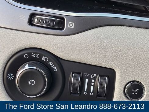Used 2021 Jeep Cherokee Latitude Lux w/ Comfort/Convenience Group image 29
