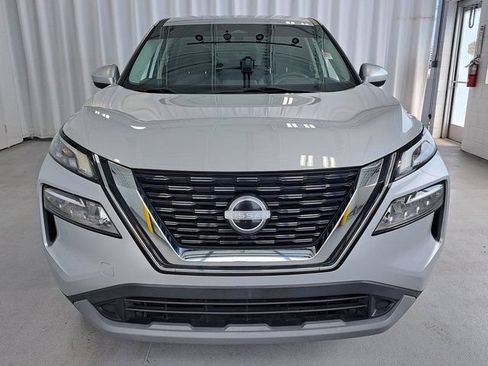 Used 2023 Nissan Rogue SV FWD image 3