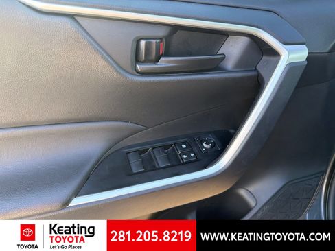Used 2025 Toyota RAV4 LE AWD/4WD image 14
