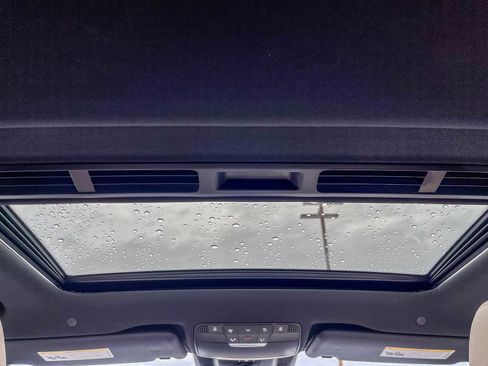 Used 2018 Mercedes-Benz E 300 image 15