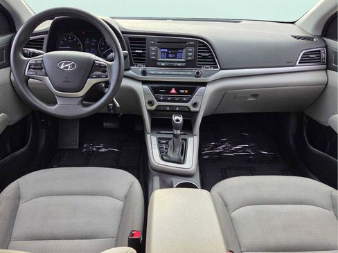 Used 2018 Hyundai Elantra SE FWD image 13
