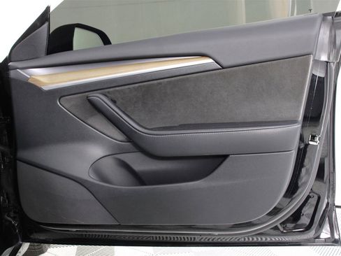 Used 2023 Tesla Model 3 Standard Range image 20