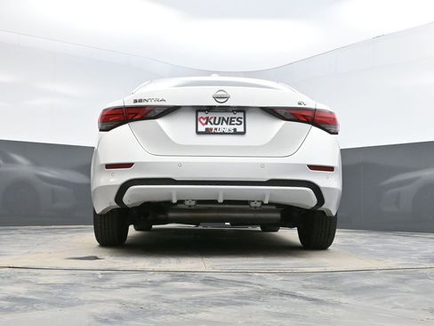 Used 2024 Nissan Sentra SV image 35