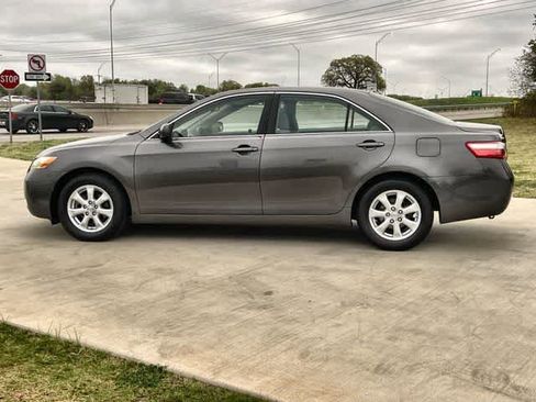 Used 2007 Toyota Camry LE image 4