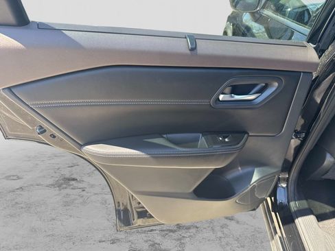 Certified 2023 Nissan Rogue SV w/ SV Premium B Package AWD/4WD image 16