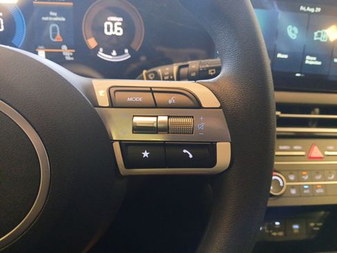 New 2026 Hyundai Tucson SE image 17