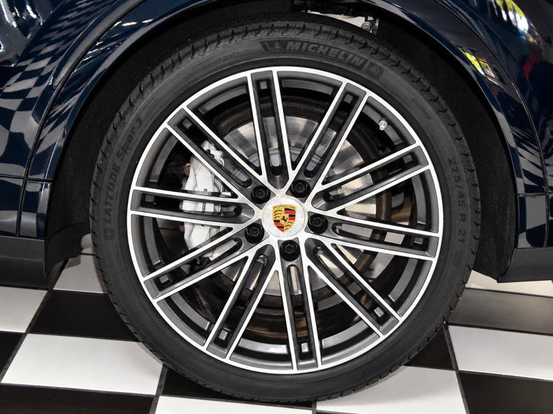 Used 2019 Porsche Cayenne Turbo AWD/4WD image 13