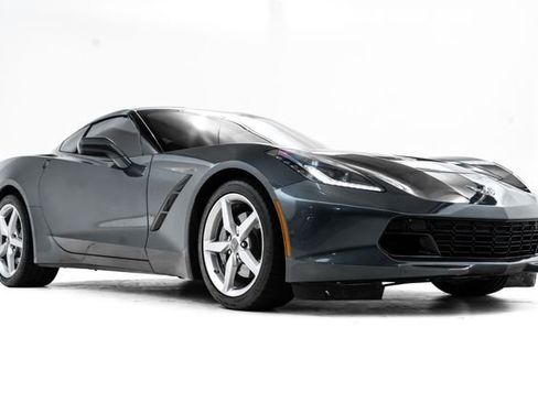 Used 2014 Chevrolet Corvette Stingray Coupe image 6