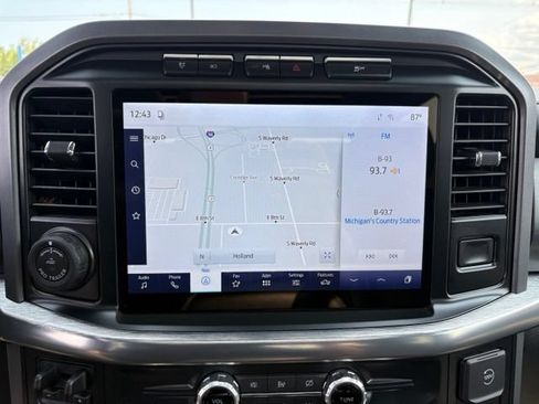 Used 2021 Ford F150 Lariat AWD/4WD image 26