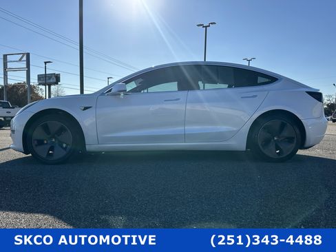 Used 2020 Tesla Model 3 Long Range image 2