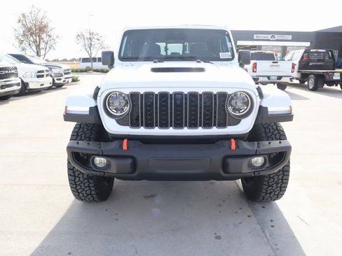 New 2026 Jeep Gladiator Mojave image 10