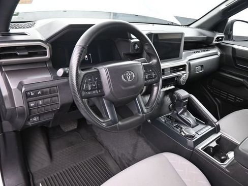 Used 2025 Toyota Tacoma SR5 AWD/4WD image 56