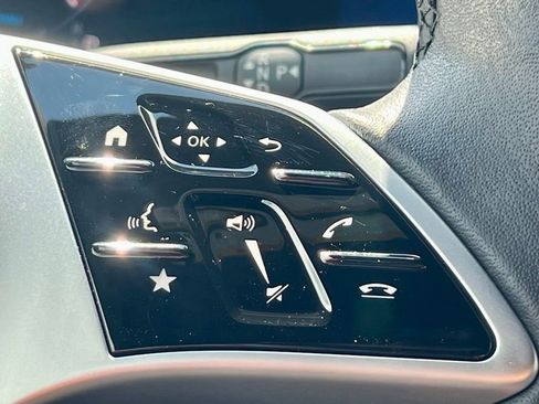 Certified 2025 Mercedes-Benz GLB 250 4MATIC image 27