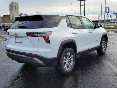 New 2026 Chevrolet Equinox LT w/ Convenience Package II image 2