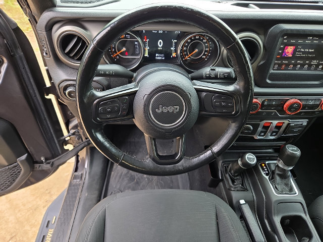 Used 2020 Jeep Wrangler Sport AWD/4WD image 3
