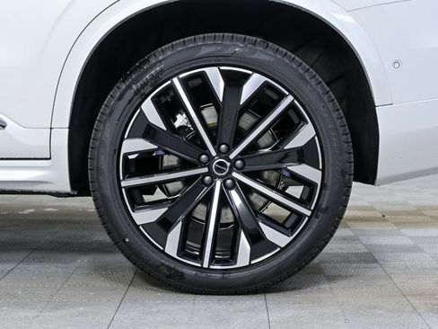 New 2026 Volvo XC90 T8 Plus w/ Protection Package image 40
