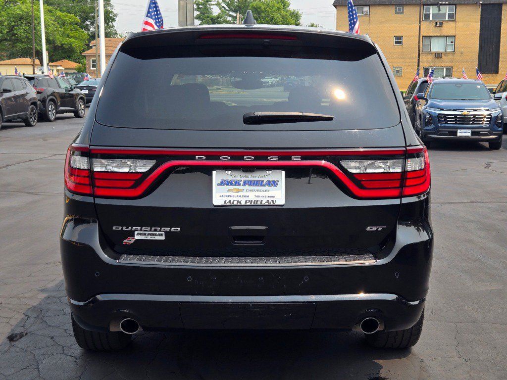 Used 2025 Dodge Durango GT AWD/4WD image 14