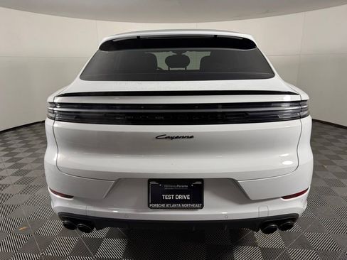 New 2026 Porsche Cayenne Coupe image 7
