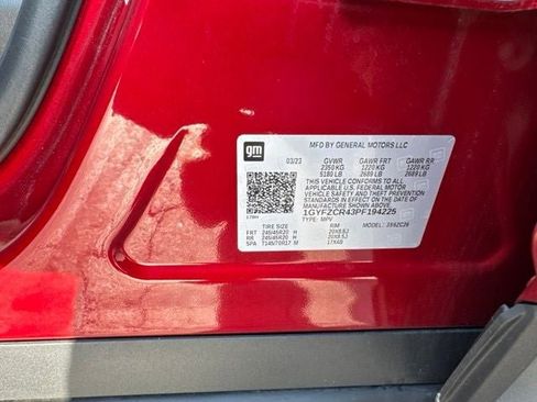 Used 2023 Cadillac XT4 Premium Luxury w/ Technology Package FWD image 32