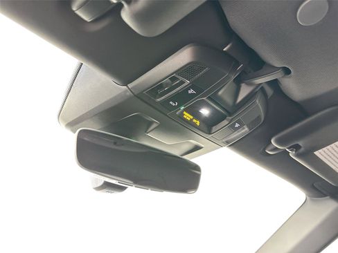 Certified 2025 Porsche 911 Targa 4 GTS AWD/4WD image 25