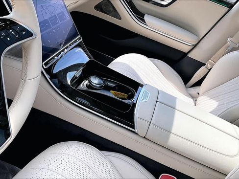 Used 2023 Mercedes-Benz S 580 4MATIC Sedan image 17