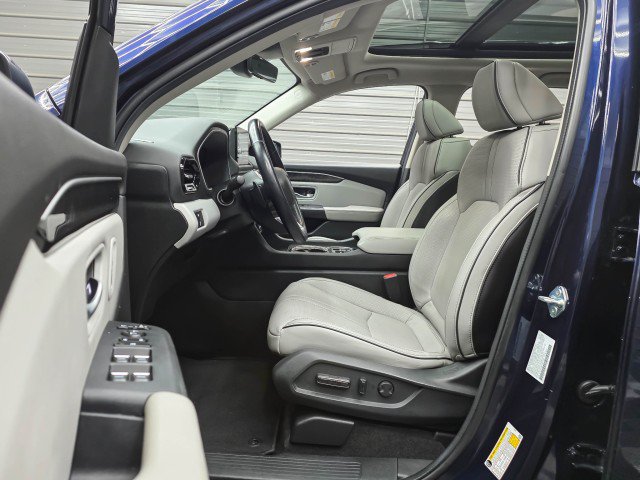 Used 2024 Honda Pilot Elite image 14