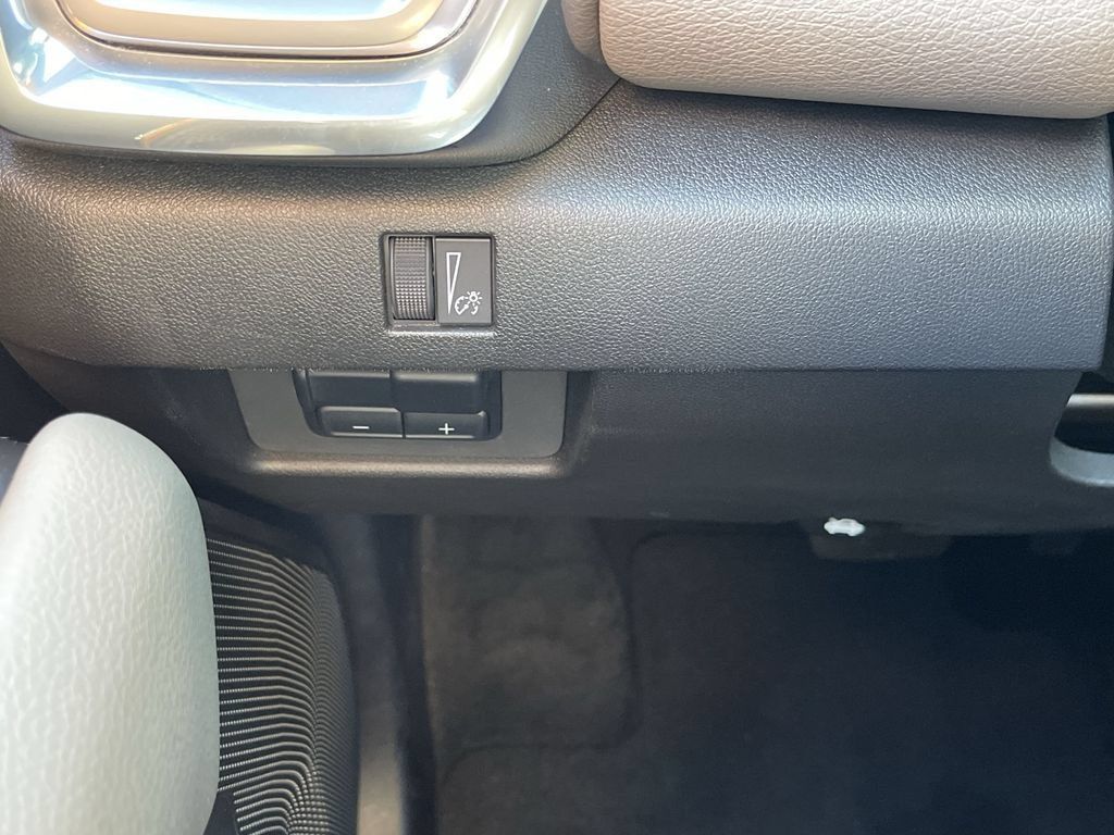 Used 2023 GMC Canyon Denali AWD/4WD image 18