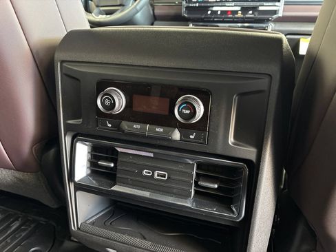 New 2026 GMC Hummer EV SUV w/ LPO, Dark Essentials Package AWD/4WD image 21