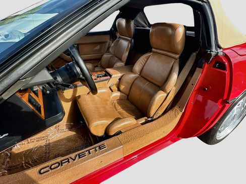Used 1989 Chevrolet Corvette Convertible RWD image 17