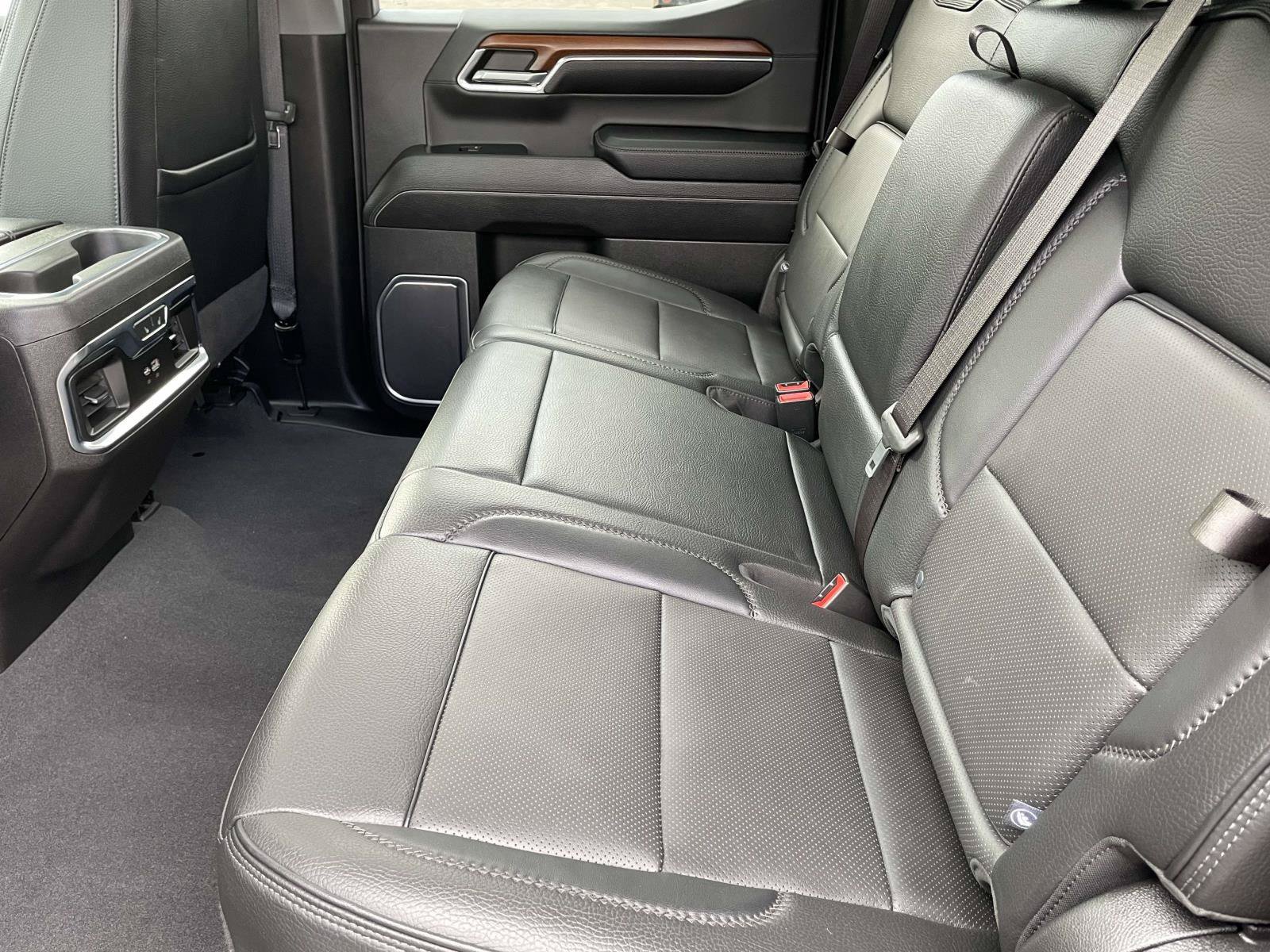 Used 2023 GMC Sierra 1500 Denali AWD/4WD image 11