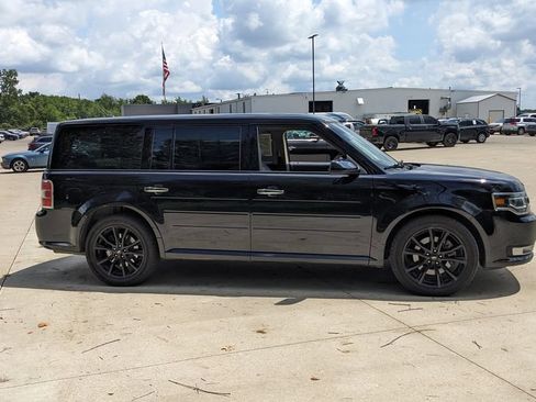 Used 2019 Ford Flex Limited w/ Limited Appearance Package AWD/4WD image 2