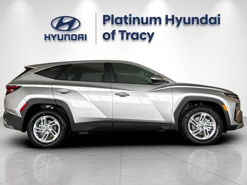 New 2026 Hyundai Tucson SE FWD image 3