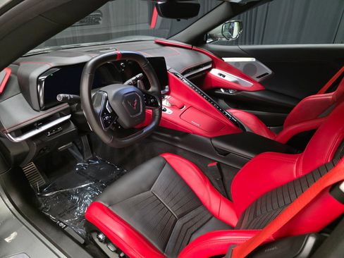Used 2022 Chevrolet Corvette Stingray Preferred Cpe w/ Z51 Performance Package RWD image 22