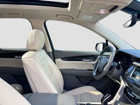 Used 2021 Cadillac XT6 Premium Luxury FWD image 26