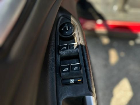 Used 2013 Ford Escape Titanium FWD image 32